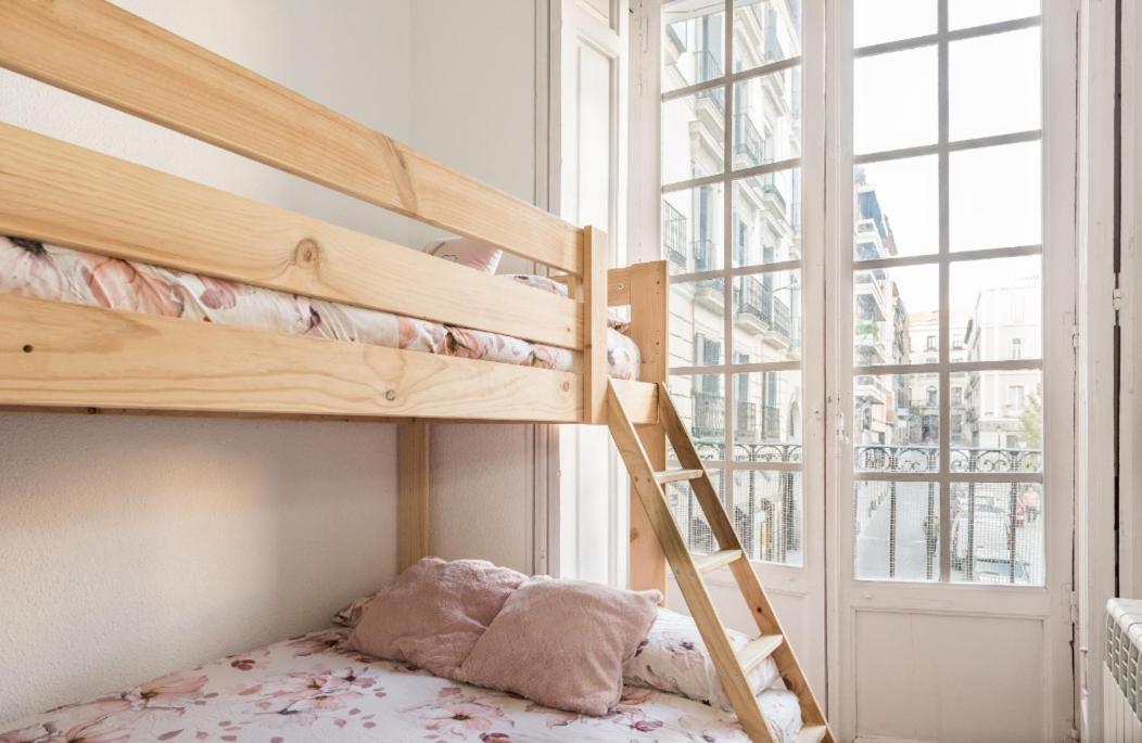 M&F Apartaments Chueca มาดริด ภายนอก รูปภาพ