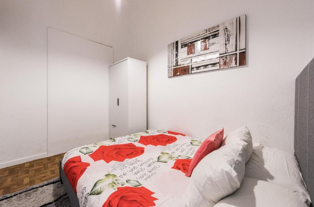 M&F Apartaments Chueca มาดริด ภายนอก รูปภาพ