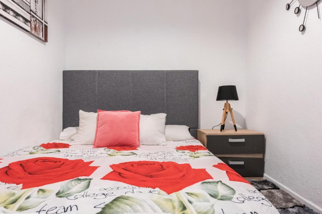 M&F Apartaments Chueca มาดริด ภายนอก รูปภาพ
