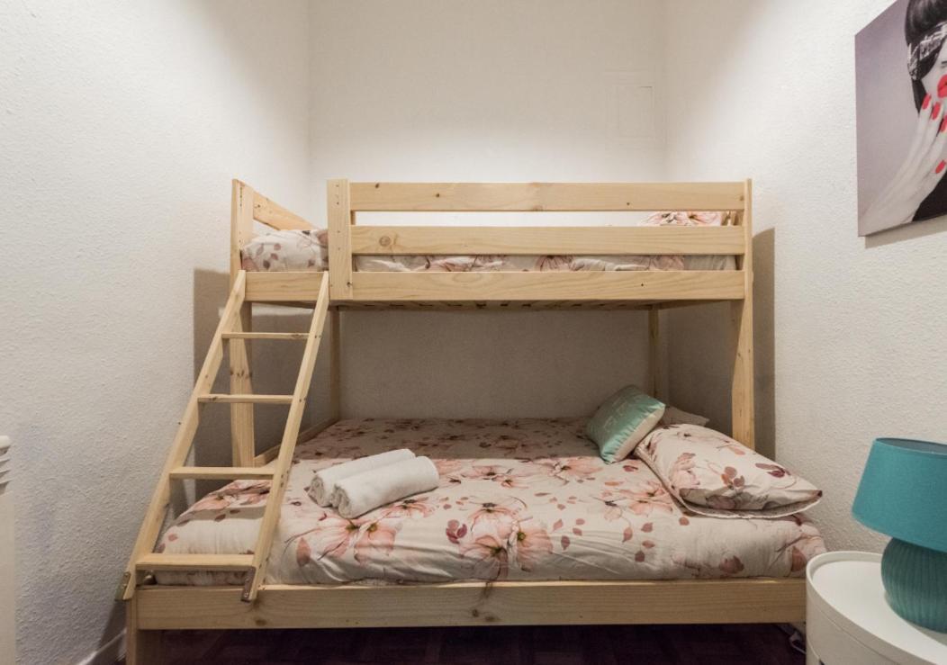 M&F Apartaments Chueca มาดริด ภายนอก รูปภาพ