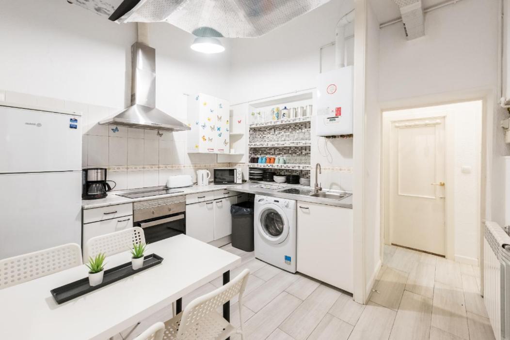 M&F Apartaments Chueca มาดริด ภายนอก รูปภาพ