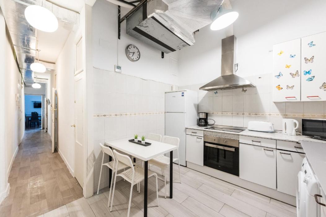 M&F Apartaments Chueca มาดริด ภายนอก รูปภาพ